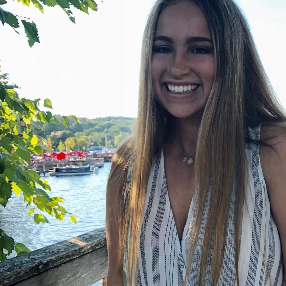 Meet your Posher, Jess